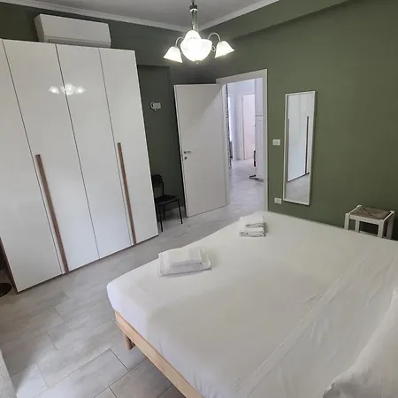 Apartmán Hc - Three Cozy Near Metro Řím