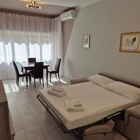 Apartmán Hc - Three Cozy Near Metro *